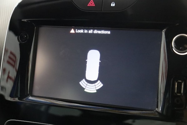 Used Renault Clio 2018 for sale - 76303558: Photo 3