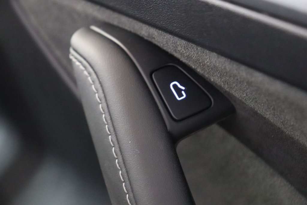 Used Tesla Model 3 2022 for sale - 77153544: Photo 32