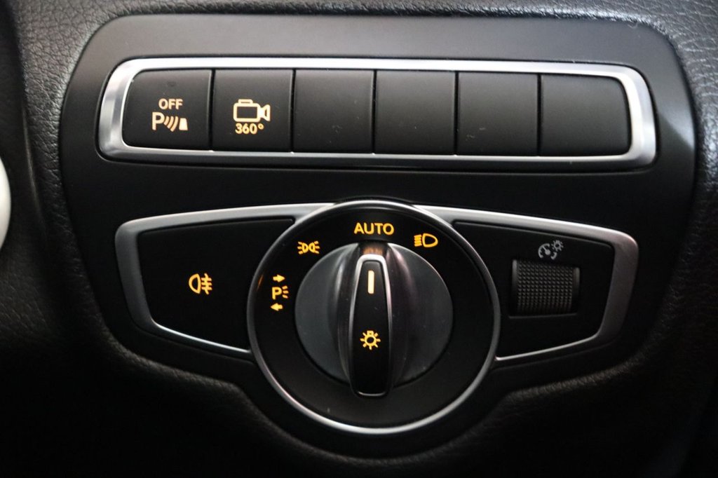 Used Mercedes-Benz C Class 2018 for sale - 76954011: Photo 34