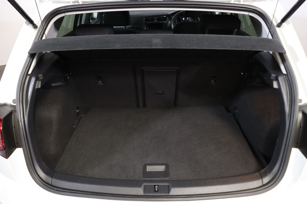 Used Volkswagen Golf 2020 for sale - 76840753: Photo 27