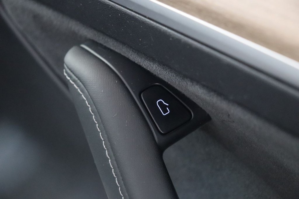 Used Tesla Model 3 2021 for sale - 76309422: Photo 18