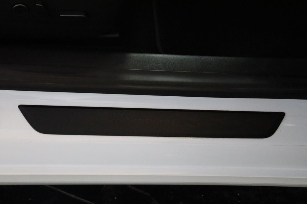 Used Tesla Model 3 2021 for sale - 76309422: Photo 30