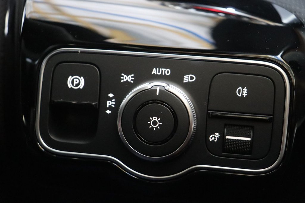 Used Mercedes-Benz CLA 2022 for sale - 76654663: Photo 34