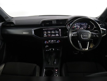 Used Audi Q3 2020 for sale - 76546507: Photo