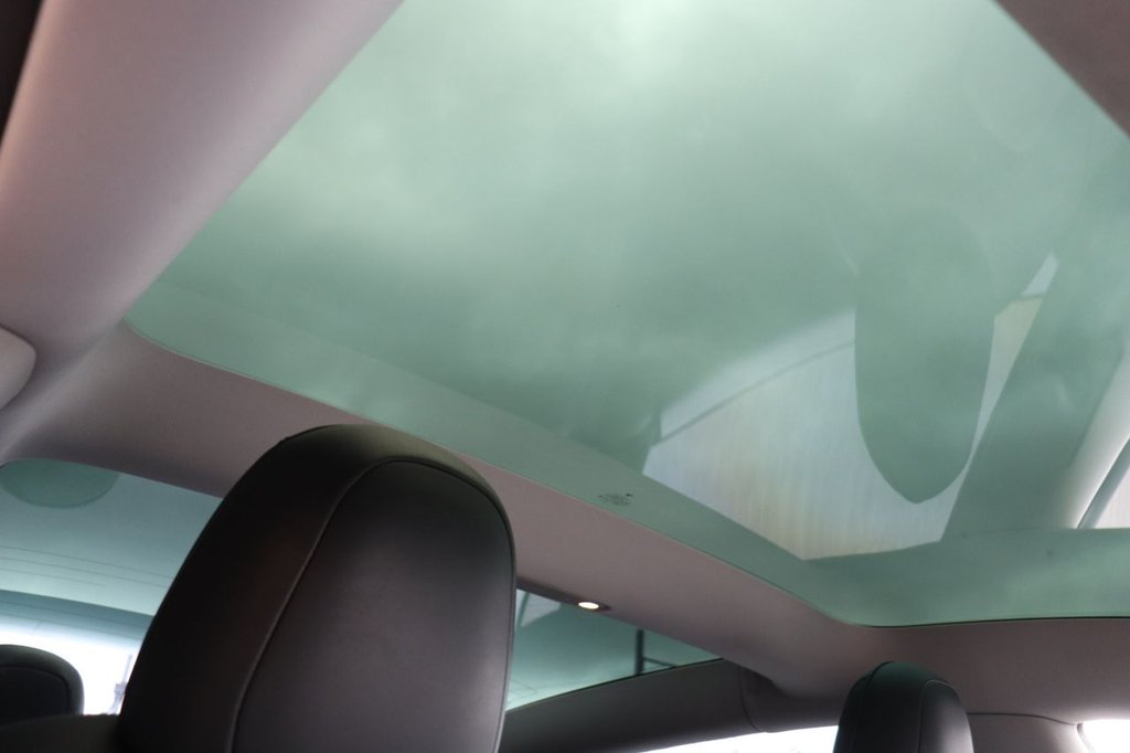 Used Tesla Model 3 2021 for sale - 77546932: Photo 3