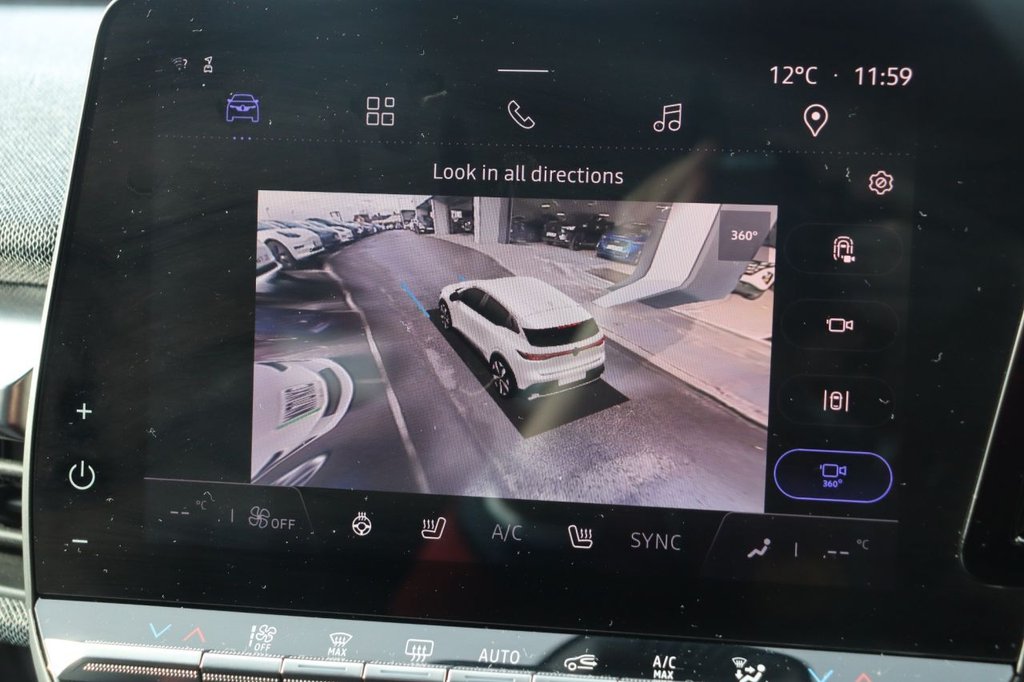 Used Renault Megane E Tech 2023 for sale - 77161604: Photo 11