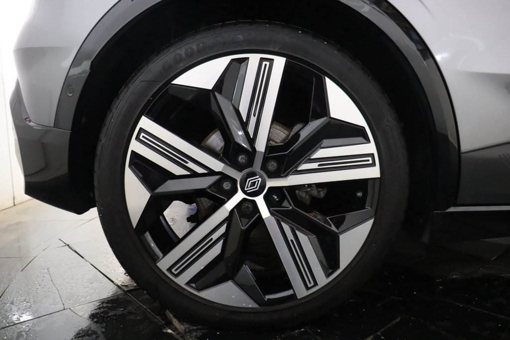 Used Renault Megane E Tech 2023 for sale - 77161604: Photo 41