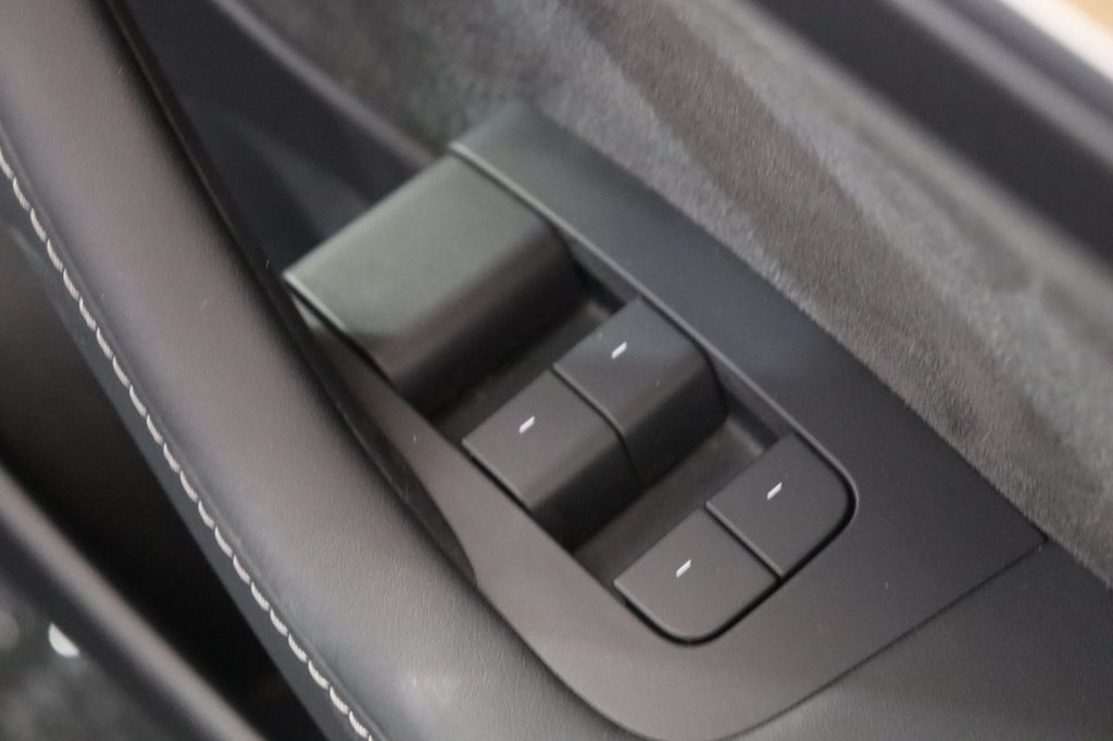 Used Tesla Model 3 2021 for sale - 77218496: Photo 32