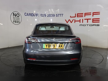 Used Tesla Model 3 2019 for sale - 76147693: Photo