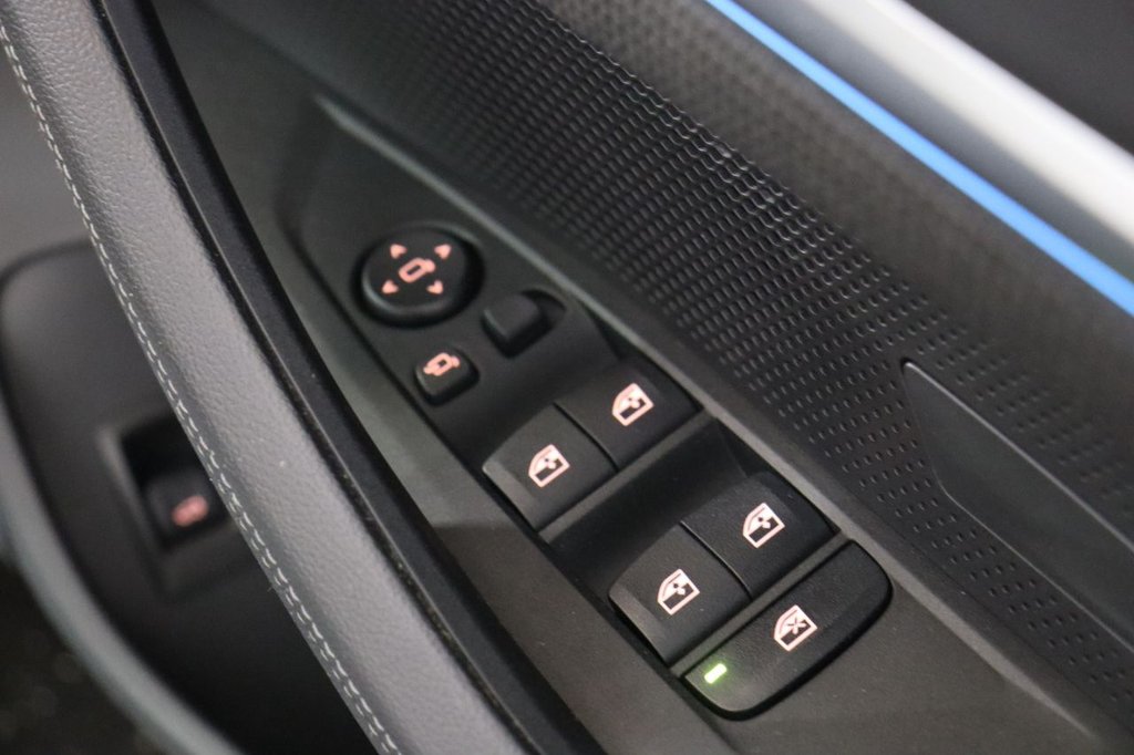 Used BMW i4 2022 for sale - 76999146: Photo 42