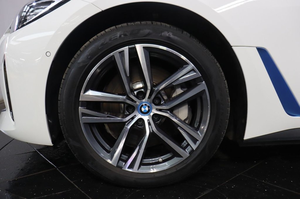 Used BMW i4 2022 for sale - 76999146: Photo 43