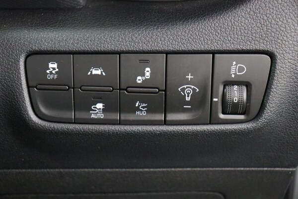 Used Hyundai KONA 2020 for sale - 74997706: Photo 36