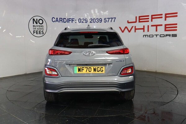 Used Hyundai KONA 2020 for sale - 74997706: Photo 4