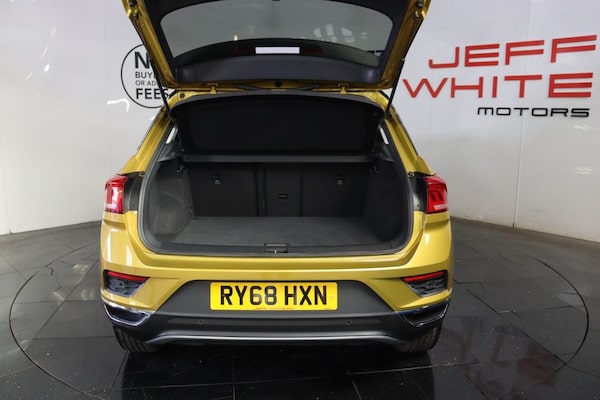 Used Volkswagen T-Roc 2019 for sale - 75365460: Photo 23