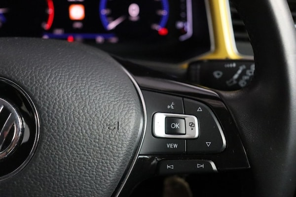 Used Volkswagen T-Roc 2019 for sale - 75365460: Photo 24