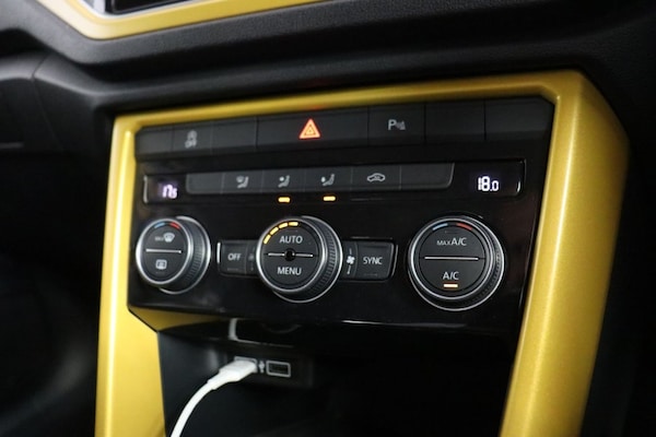 Used Volkswagen T-Roc 2019 for sale - 75365460: Photo 26