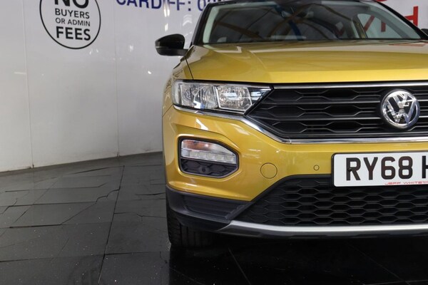 Used Volkswagen T-Roc 2019 for sale - 75365460: Photo 7