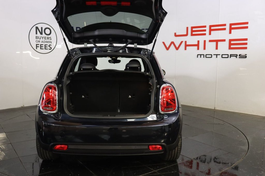 Used MINI Electric Hatch 2020 for sale - 72925640: Photo 23
