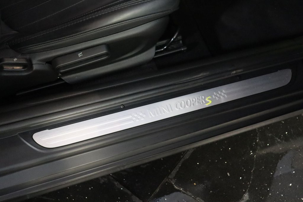 Used MINI Electric Hatch 2020 for sale - 72925640: Photo 35