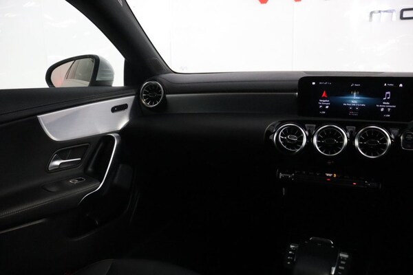 Used Mercedes-Benz CLA 2022 for sale - 74734613: Photo 14