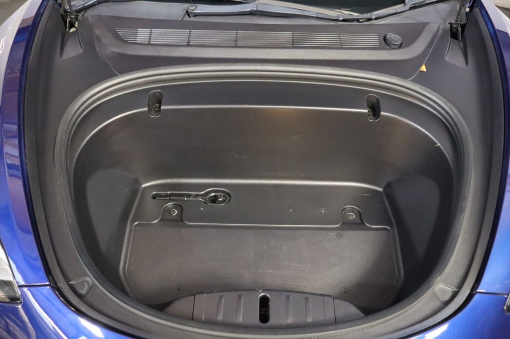 Used Tesla Model 3 2020 for sale - 76973074: Photo 24