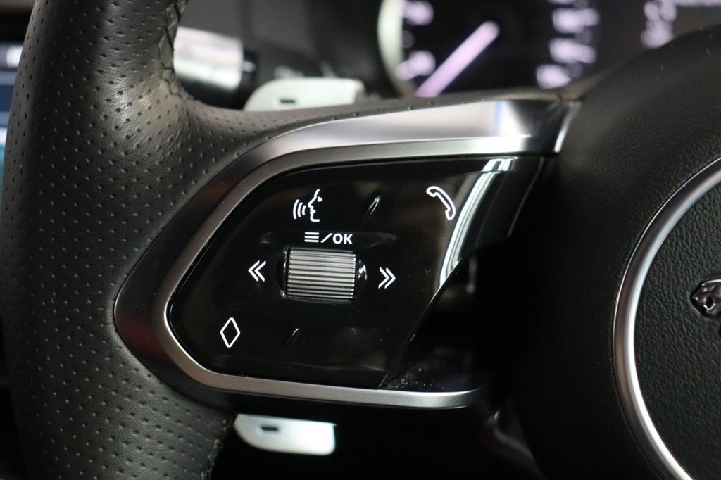 Used Jaguar XE 2020 for sale - 76345856: Photo 29