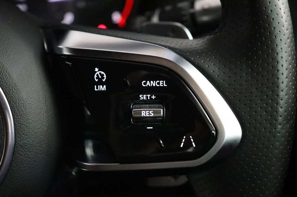 Used Jaguar XE 2020 for sale - 76345856: Photo 30