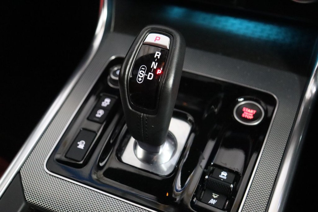 Used Jaguar XE 2020 for sale - 76345856: Photo 31