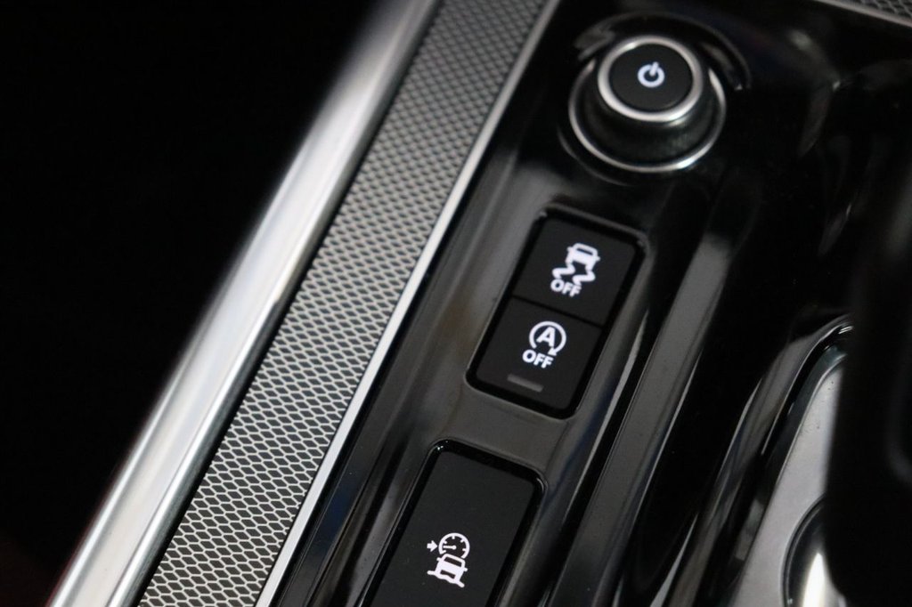 Used Jaguar XE 2020 for sale - 76345856: Photo 34