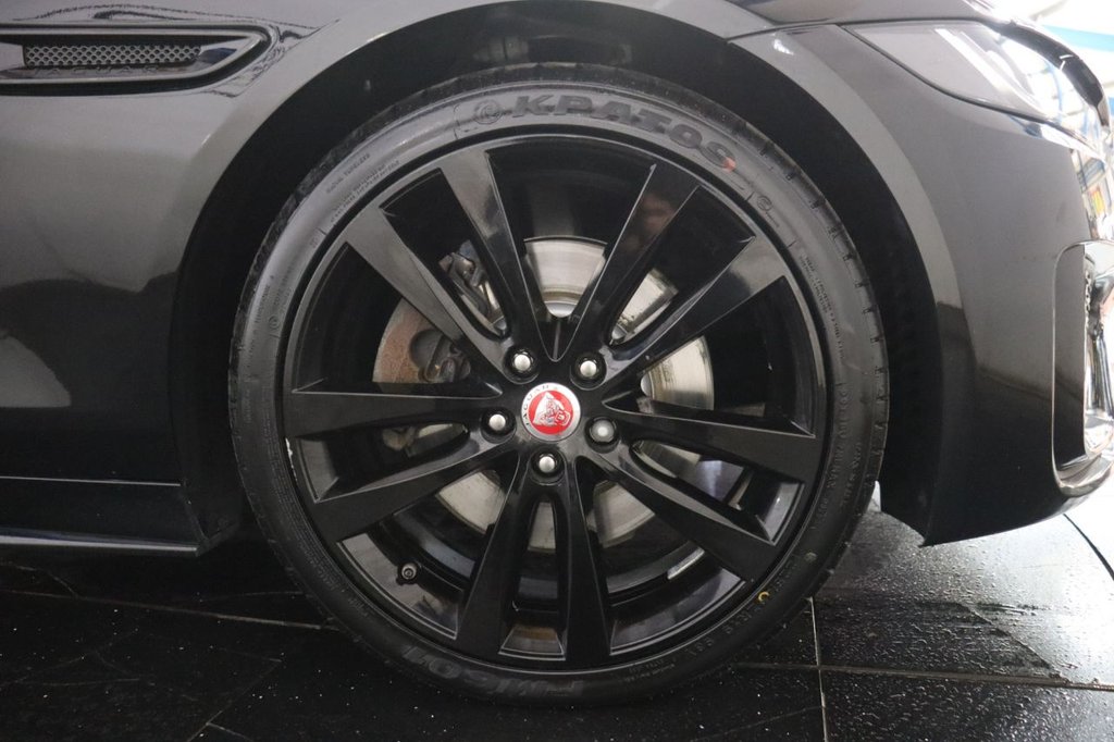 Used Jaguar XE 2020 for sale - 76345856: Photo 38