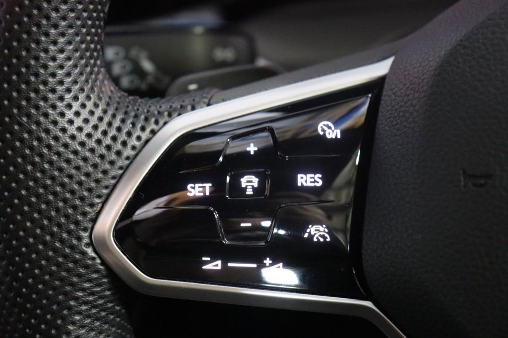 Used Volkswagen Golf 2022 for sale - 77369129: Photo 25