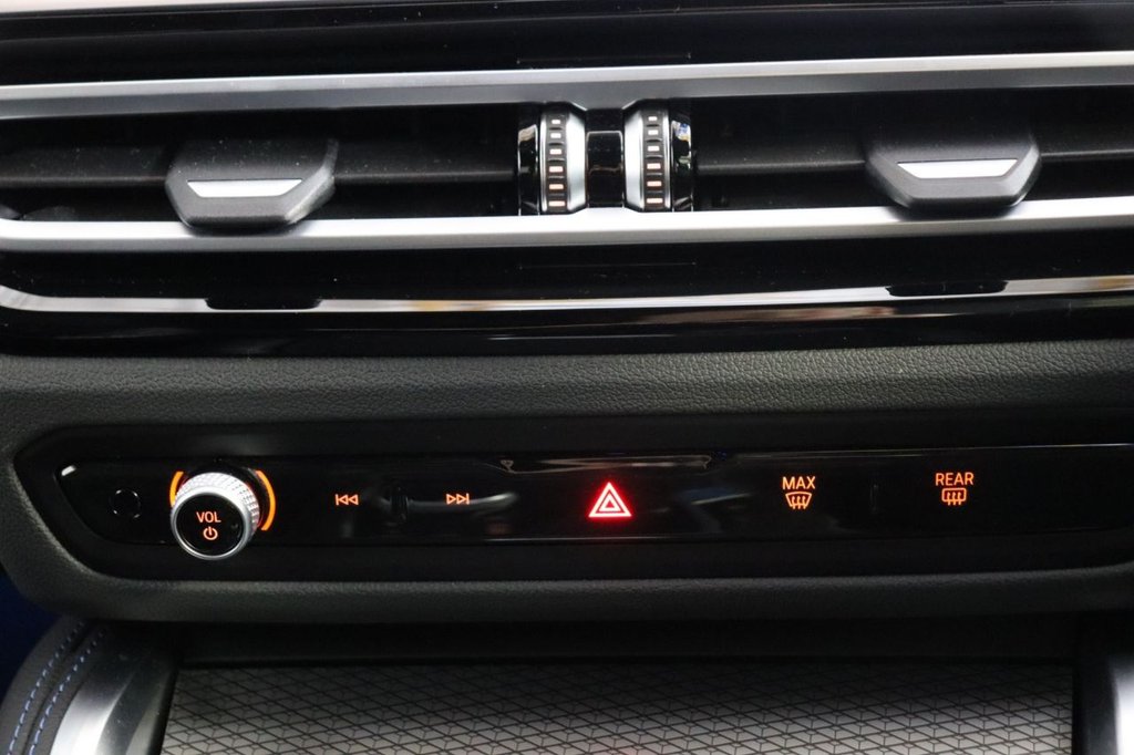 Used BMW i4 2022 for sale - 77368996: Photo 31