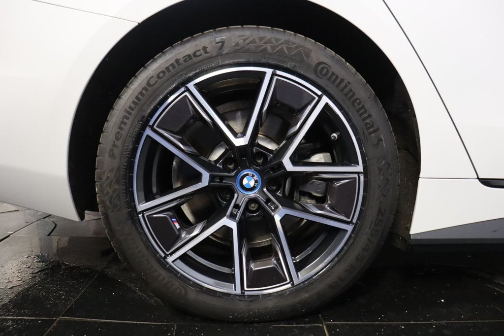 Used BMW i4 2022 for sale - 77368996: Photo 35
