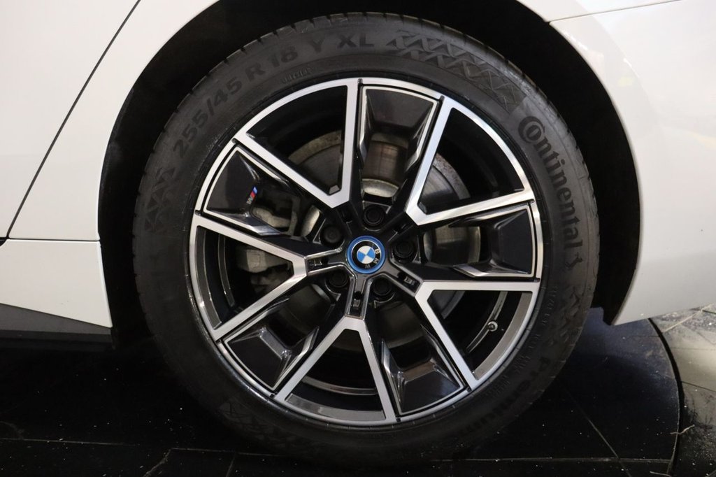 Used BMW i4 2022 for sale - 77368996: Photo 38