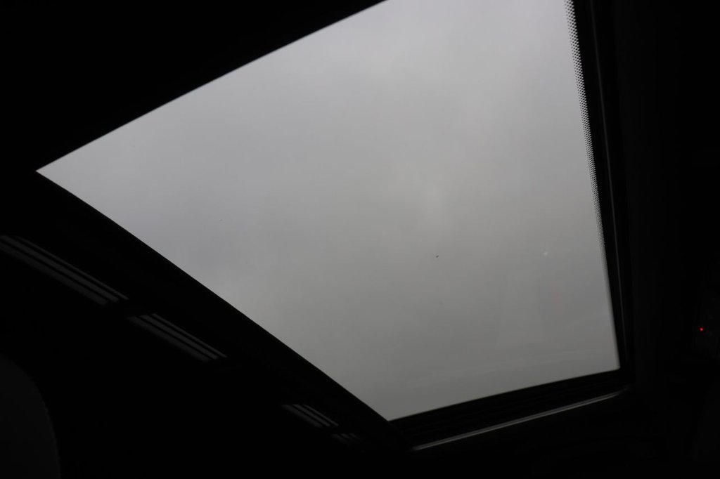 Used Mercedes-Benz EQC 2022 for sale - 76178437: Photo 9