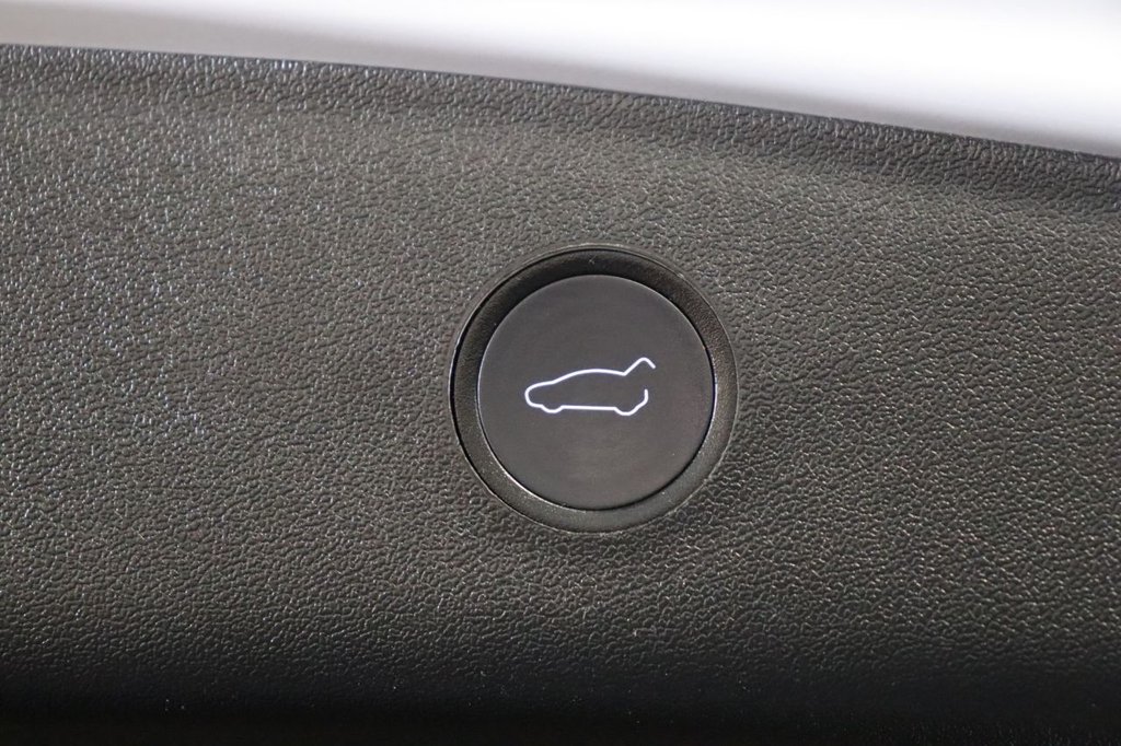 Used Tesla Model 3 2022 for sale - 76098179: Photo 21