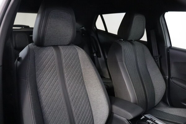 Used Peugeot 2008 2024 for sale - 74460479: Photo 19