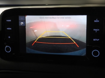 Used Hyundai i10 2023 for sale - 77153694: Photo