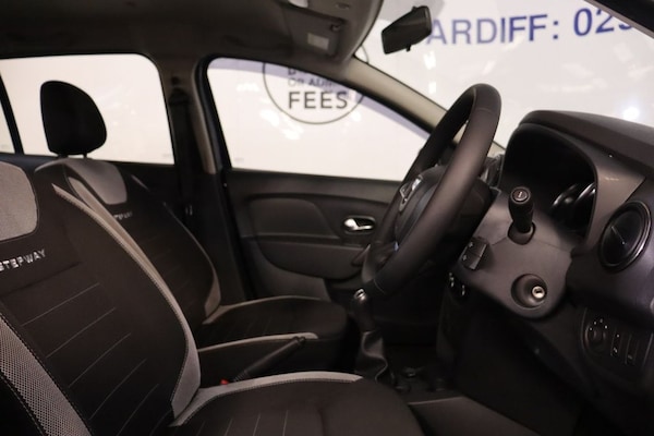 Used Dacia Sandero Stepway 2020 for sale - 76147679: Photo 19