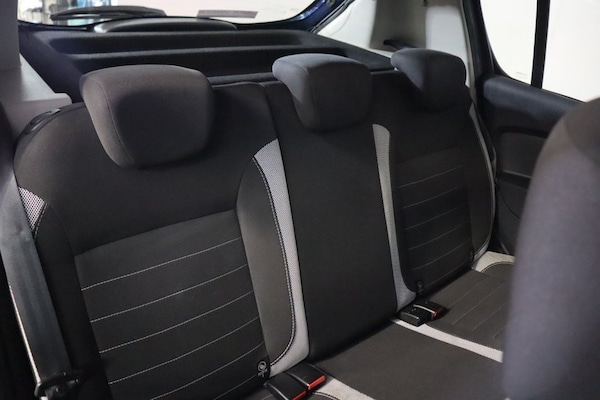 Used Dacia Sandero Stepway 2020 for sale - 76147679: Photo 25