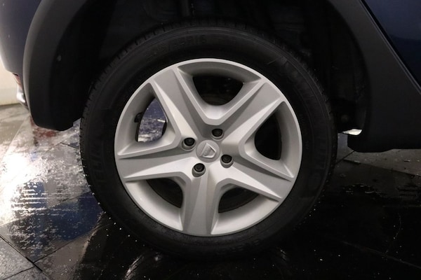 Used Dacia Sandero Stepway 2020 for sale - 76147679: Photo 30