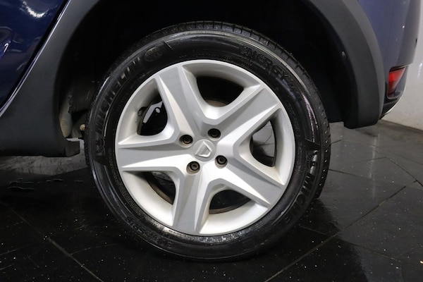 Used Dacia Sandero Stepway 2020 for sale - 76147679: Photo 31