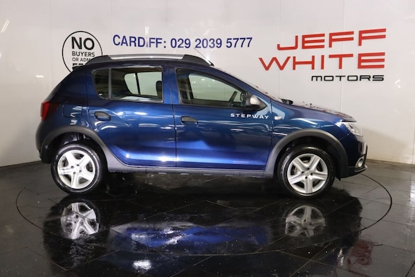 Used Dacia Sandero Stepway 2020 for sale - 76147679: Photo 6