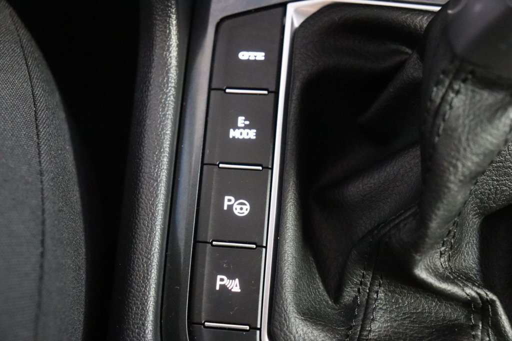 Used Volkswagen Tiguan 2023 for sale - 76273952: Photo 33