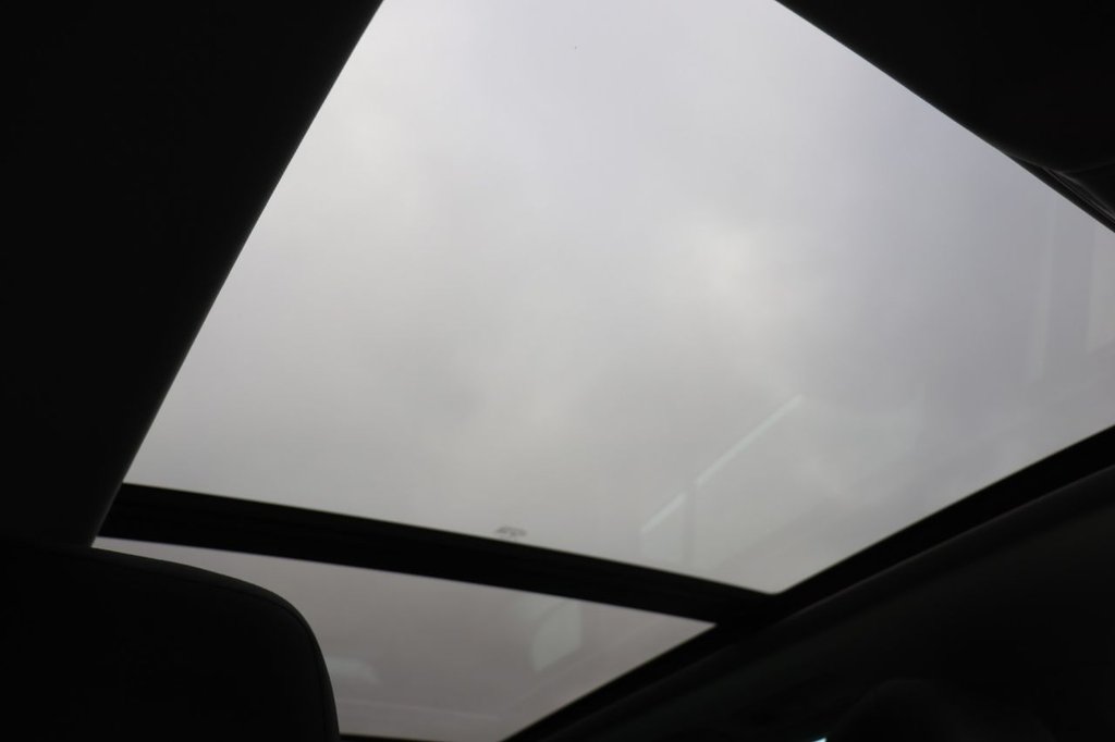 Used Volkswagen Tiguan 2023 for sale - 76273952: Photo 8