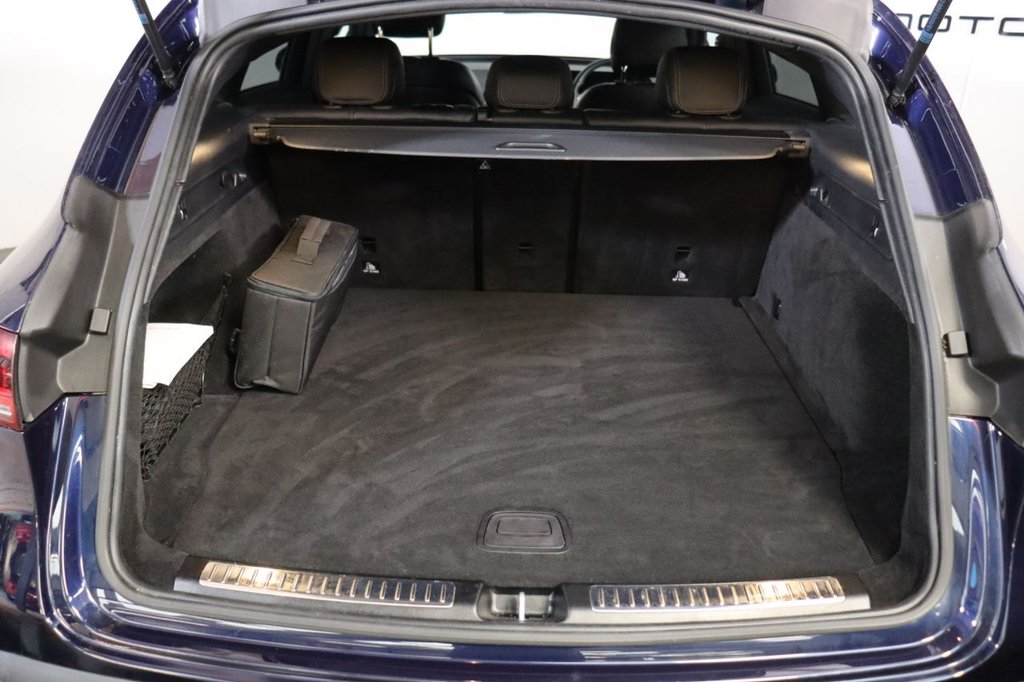 Used Mercedes-Benz EQC 2022 for sale - 76797619: Photo 16