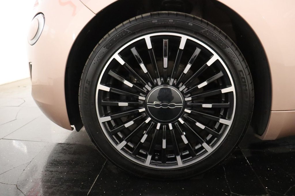 Used Fiat 500 2023 for sale - 78219373: Photo 32