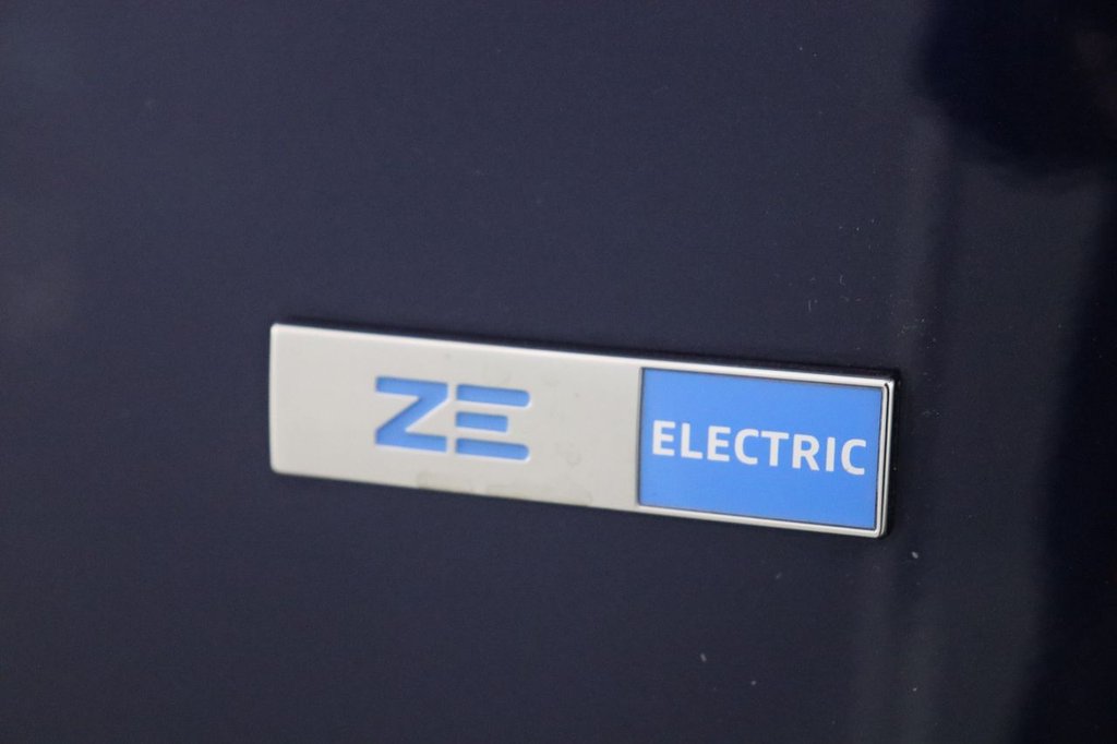 Used Renault Zoe 2022 for sale - 76605127: Photo 17