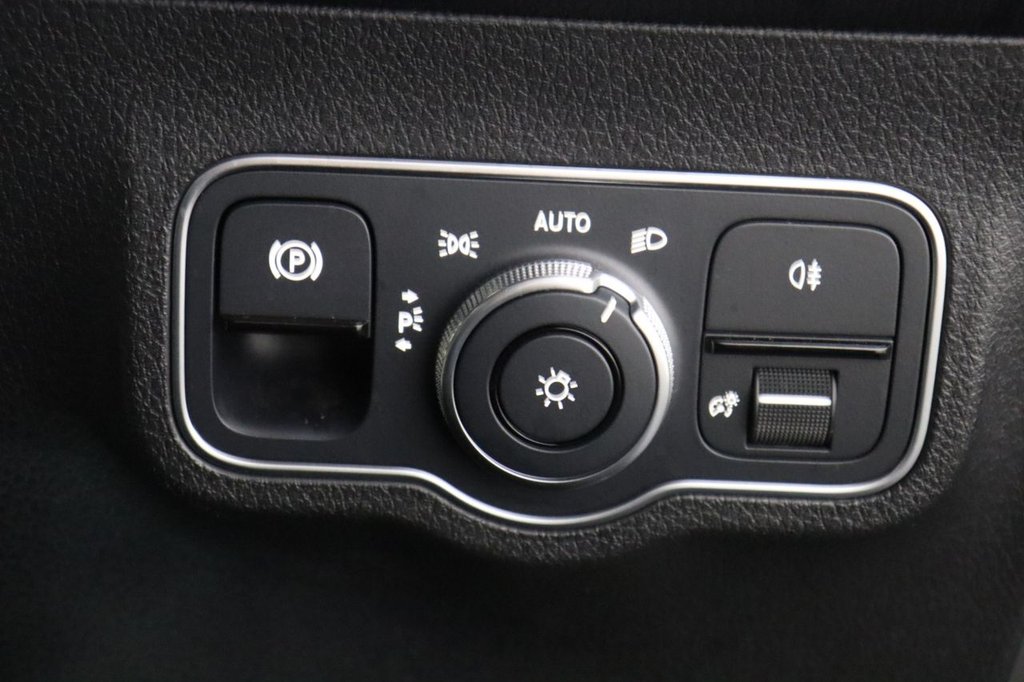 Used Mercedes-Benz EQB 2022 for sale - 76429887: Photo 26