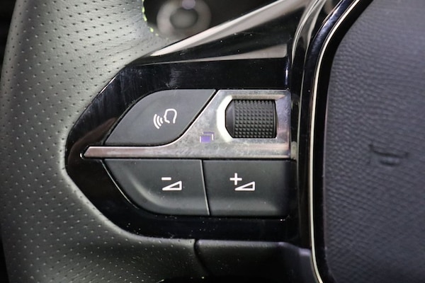Used Peugeot 2008 2022 for sale - 72052867: Photo 17